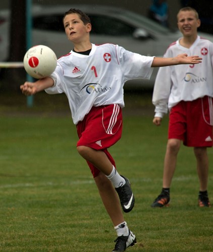 2013 5 Jugend Faustball Rico Strassmann.jpg